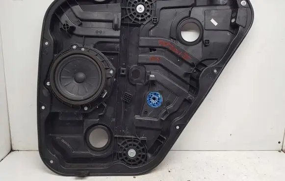Hyundai Tucson LM Rear window lifting mechanism without motor 9215100100
