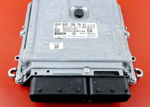 Mercedes-Benz Vito Viano W639 Engine control unit/module ECU A6421507041