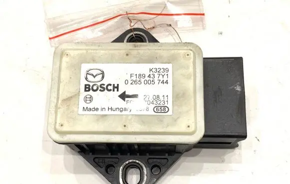 Mazda CX-7 ESP acceleration yaw rate sensor 0265005744