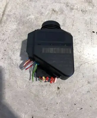 Mercedes-Benz E W210 Ignition lock 2105450208