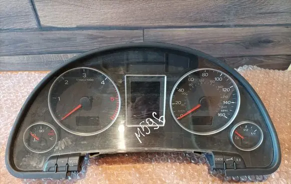 Audi A4 S4 B7 8E 8H Speedometer (instrument cluster) 1036901830 8E0920951L