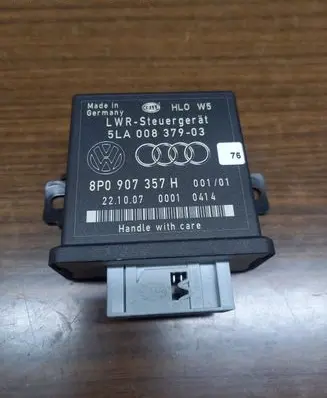 Audi A3 S3 A3 Sportback 8P Light module LCM 8P0907357H 5LA00837903