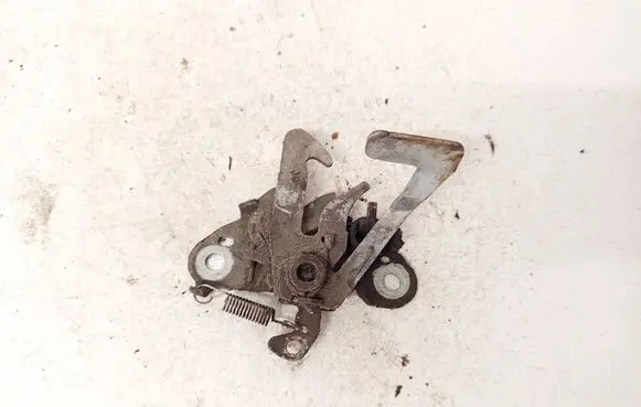 Engine bonnet/hood lock/catch