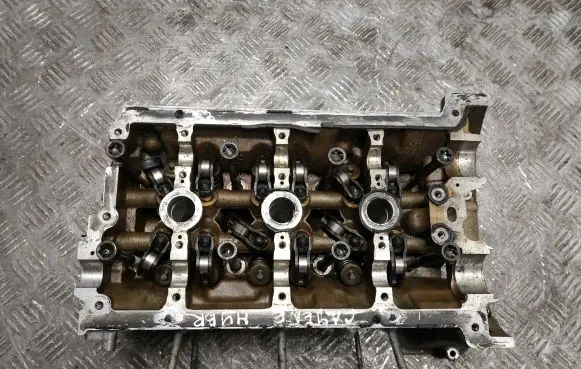 Engine head