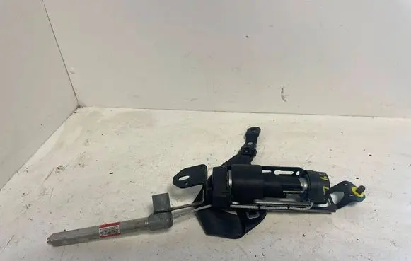 Volvo S60 Front seatbelt 6075637R0A