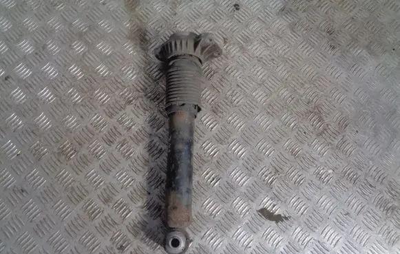 BMW 5 F10 F11 Rear shock absorber/damper 6797771