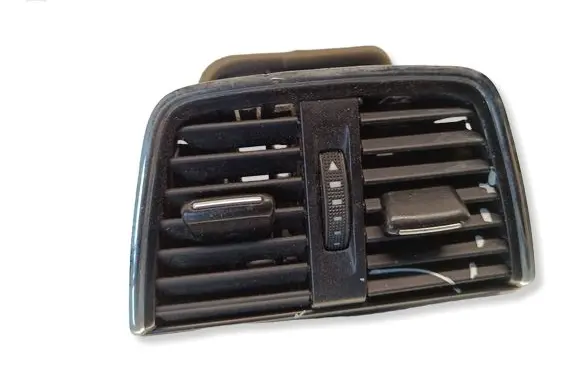 Skoda Octavia Mk3 (5E) Rear air vent grill 5E0819203A 20167026