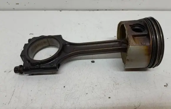 Volvo S60 Piston with connecting rod 24608A