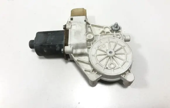 BMW 3 E90 E91 Front door window regulator motor 0130822227 6927028