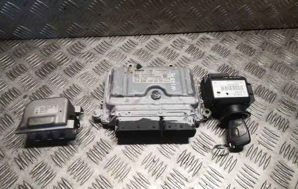 Mercedes-Benz A W169 Engine ECU kit and lock set 6401502479 1695452932