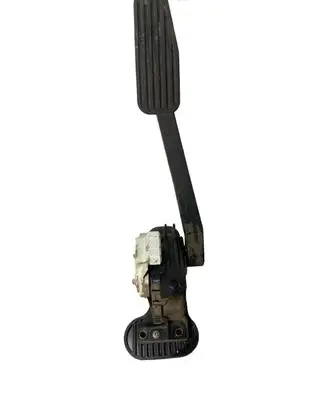 Volvo XC70 Accelerator throttle pedal 30683516