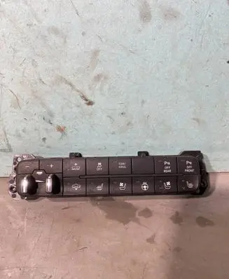 Dodge PickUp RAM SRT-10 Climate control/heater control trim P68247635AA 031400033212000 347781710