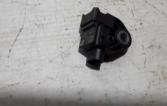 Mercedes-Benz E W213 Airbag deployment crash/impact sensor A2139051300