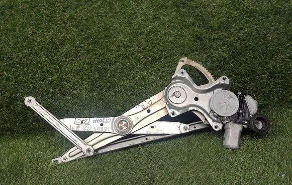 Lexus CT 200H Front door manual window regulator 8571075060 0620202521