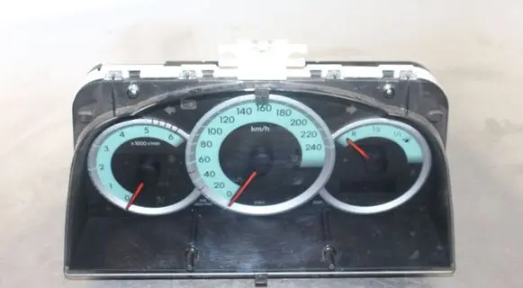 Toyota Corolla Verso AR10 Speedometer (instrument cluster) 838000F090