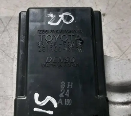 Lexus IS 220D-250-350 Door control unit/module 8974053060 2513003520