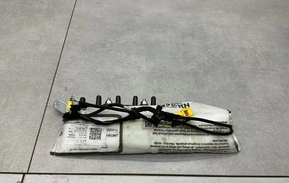 Volkswagen PASSAT B8 Seat airbag 3G0880242E