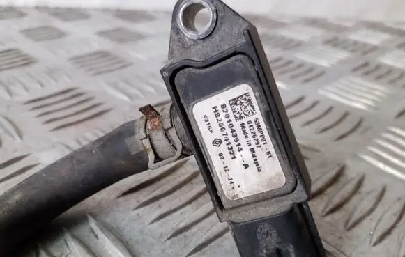 Infiniti EX Air pressure sensor 8201043914A H8200741321