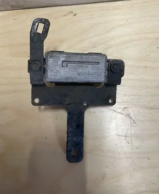 Glow plug pre-heat relay