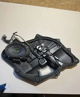 Mazda CX-7 Rear window lifting mechanism without motor EG217297X K4057