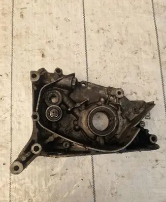 Mitsubishi Pajero Oil pump 