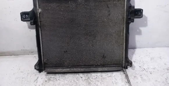 Jeep Grand Cherokee (WK) Coolant radiator 55116857AG 55116858AB