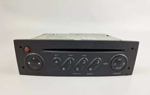 Renault Trafic II (X83) Radio/CD/DVD/GPS head unit 8200523251 8200523251T