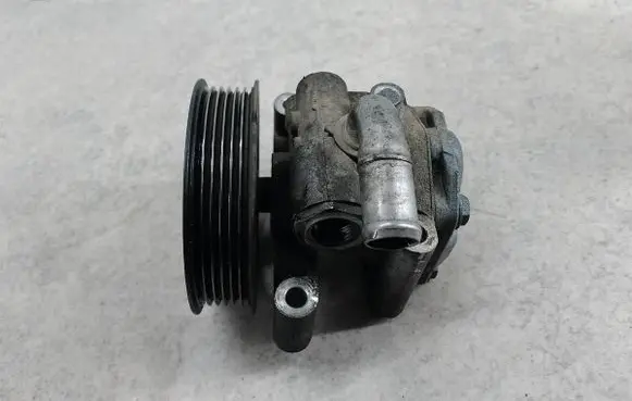 Ford Fiesta Power steering pump 2S6C-3A696-GF