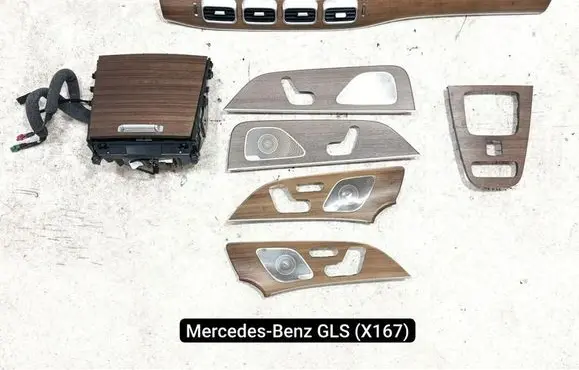 Mercedes-Benz GLS X167 Interior decorative trim set A1678109903