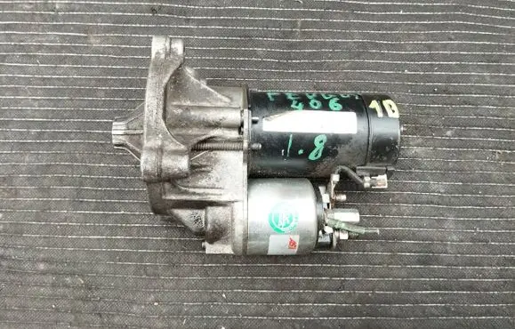 Peugeot 406 Starter motor D6RA661 04B01035FP 04B01035