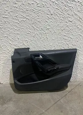 Peugeot 208 Front door card panel trim 96763525ZD 1977190