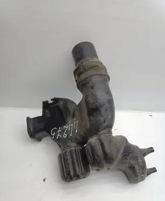 Chrysler 300 - 300C Intake resonator 04591871AB
