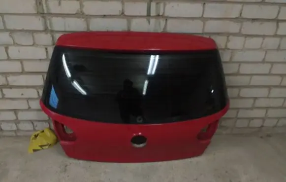 Volkswagen Golf V Tailgate/trunk/boot lid