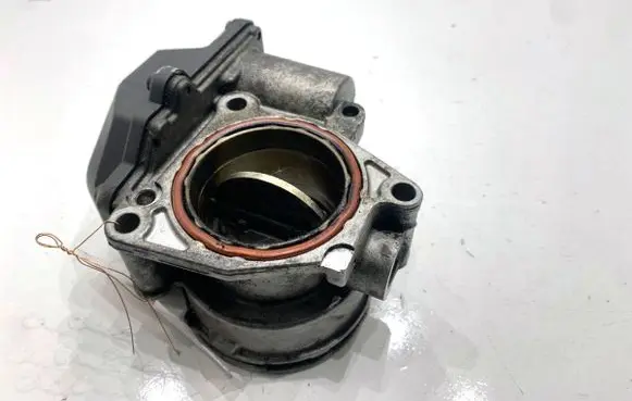 Audi A3 S3 8P Engine shut-off valve 03G128063A