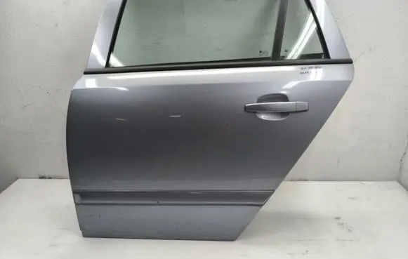 Opel Astra H Rear door