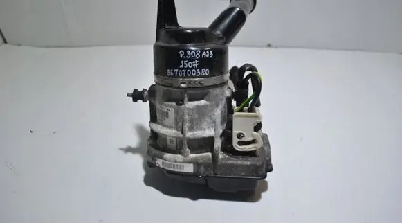 Peugeot 308 Power steering pump 9670700380