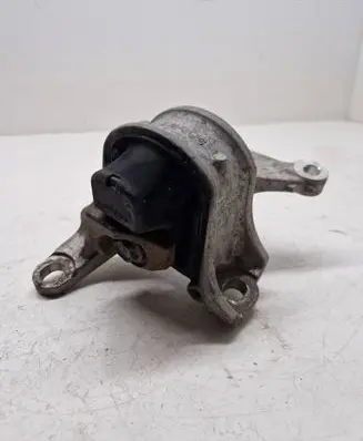 Honda CR-V Engine mount bracket 50SWY