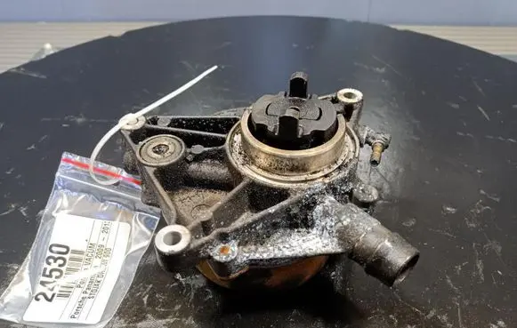 Porsche Panamera (970) Vacuum pump