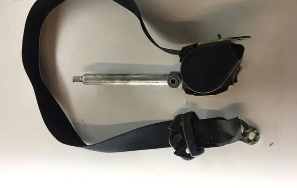 Audi A4 S4 B6 8E 8H Front seatbelt 95GS08L000 193857737 8D0857706