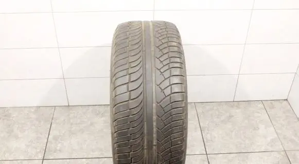 Mercedes-Benz ML W164 R12 summer tire 