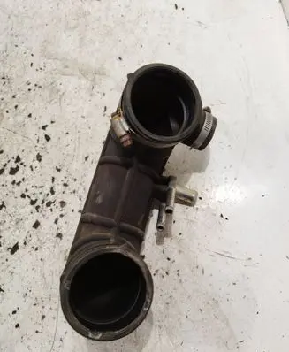 Opel Agila B Air intake hose/pipe 1388173KA0