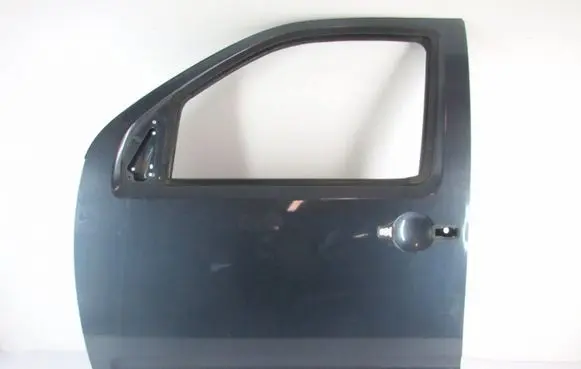 Nissan Pathfinder R51 Front door