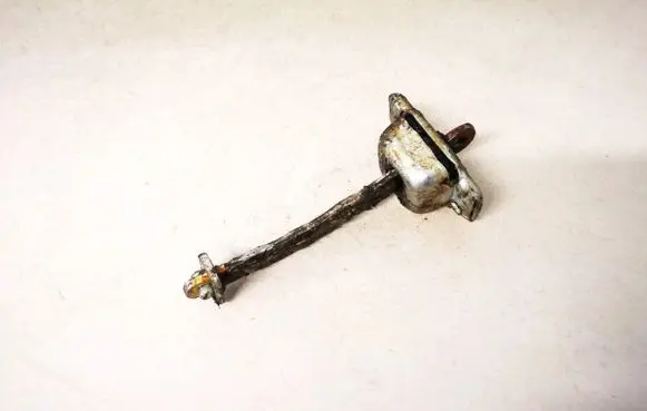 Volkswagen Sharan Rear door check strap stopper