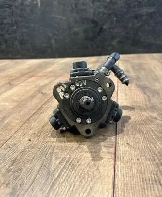 Opel Zafira B Fuel injection high pressure pump 0445010097