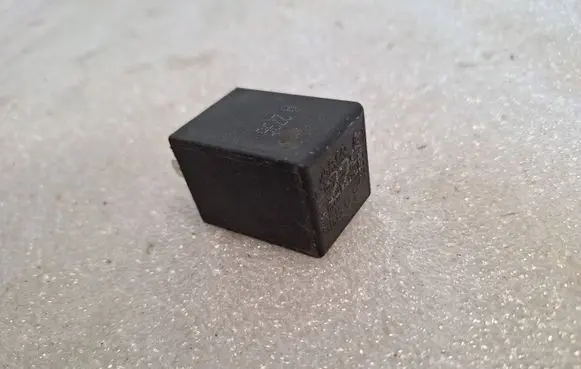 Audi 100 S4 C4 Other relay 431955531