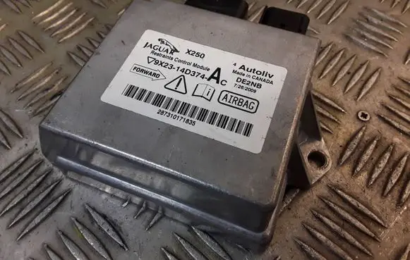 Jaguar XF X250 Airbag control unit/module 9X2314D374AC