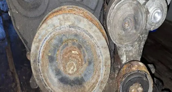 Peugeot 406 Crankshaft pulley 