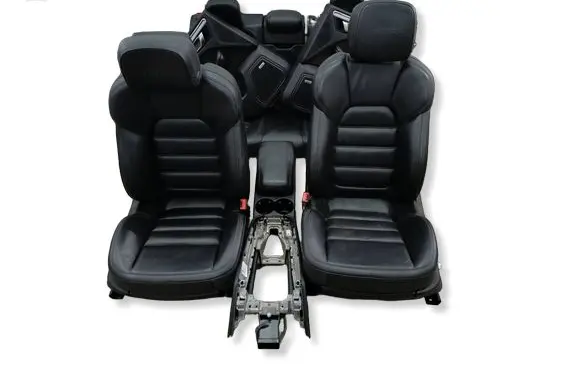 Porsche Macan (95B) Seat and door cards trim set 