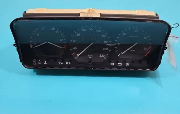 Volkswagen PASSAT B4 Speedometer (instrument cluster) 3A0919033C IMPRK1432356