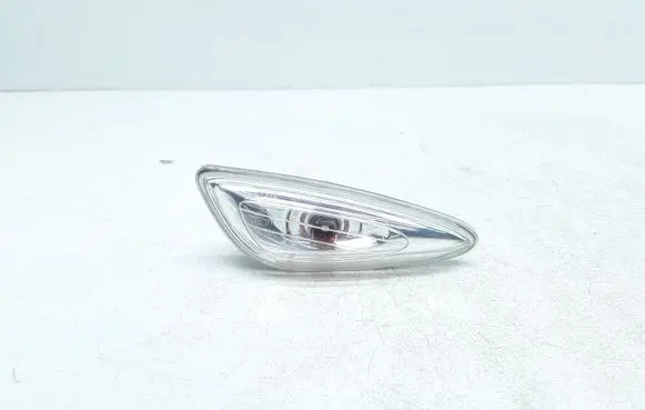 KIA Ceed Front fender indicator light 
